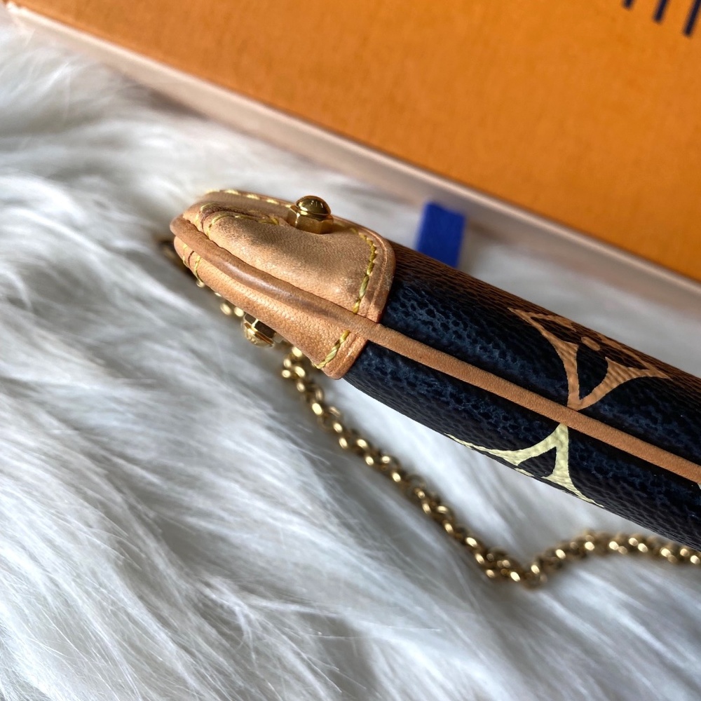 Louis Vuitton Pochette Milla MM - Monogram Multicolor Black M60097 - Picture 11 of 16